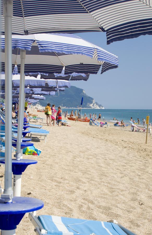 Villaggio Riva Musone Porto Recanati Dış mekan fotoğraf